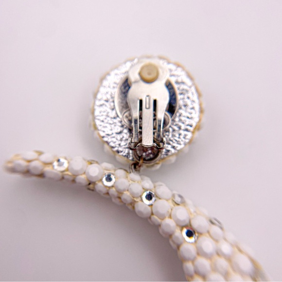Rare Vintage Couture James Arpad Rhinestone Clipon White Abstract Large Earrings - Picture 9 of 16
